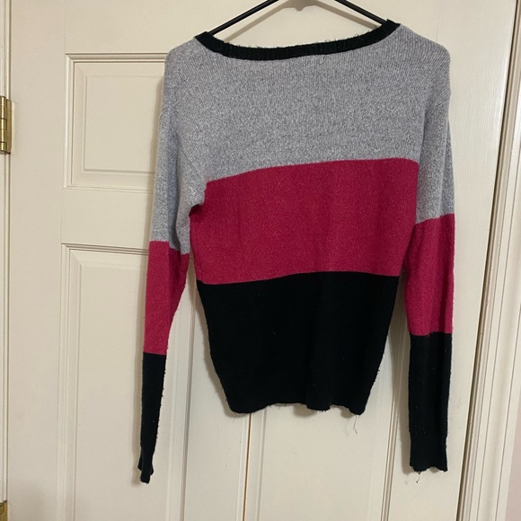 Colored sweater - Picture 3 of 3